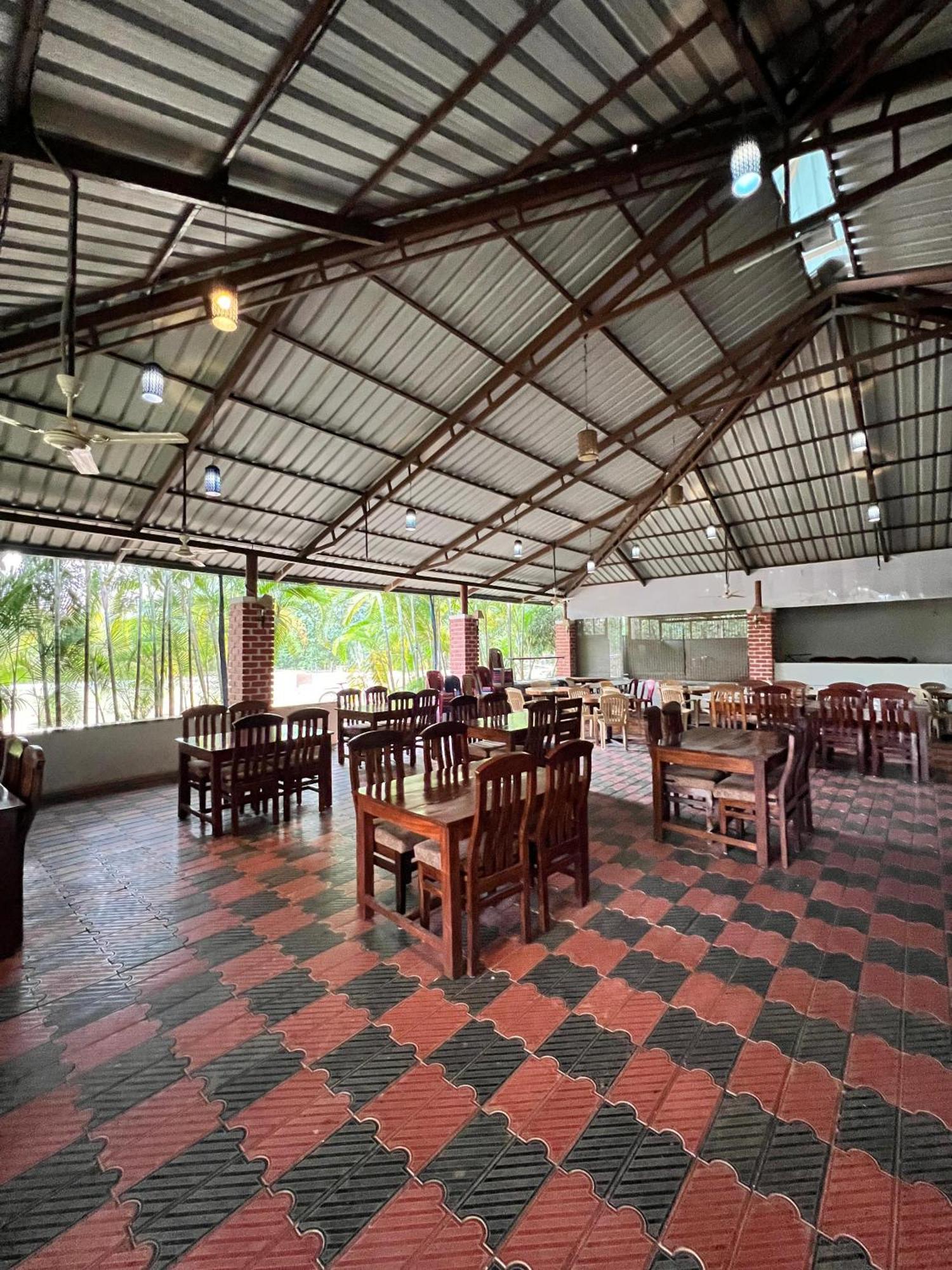 Plumeria Resort Kushālnagar Exteriér fotografie