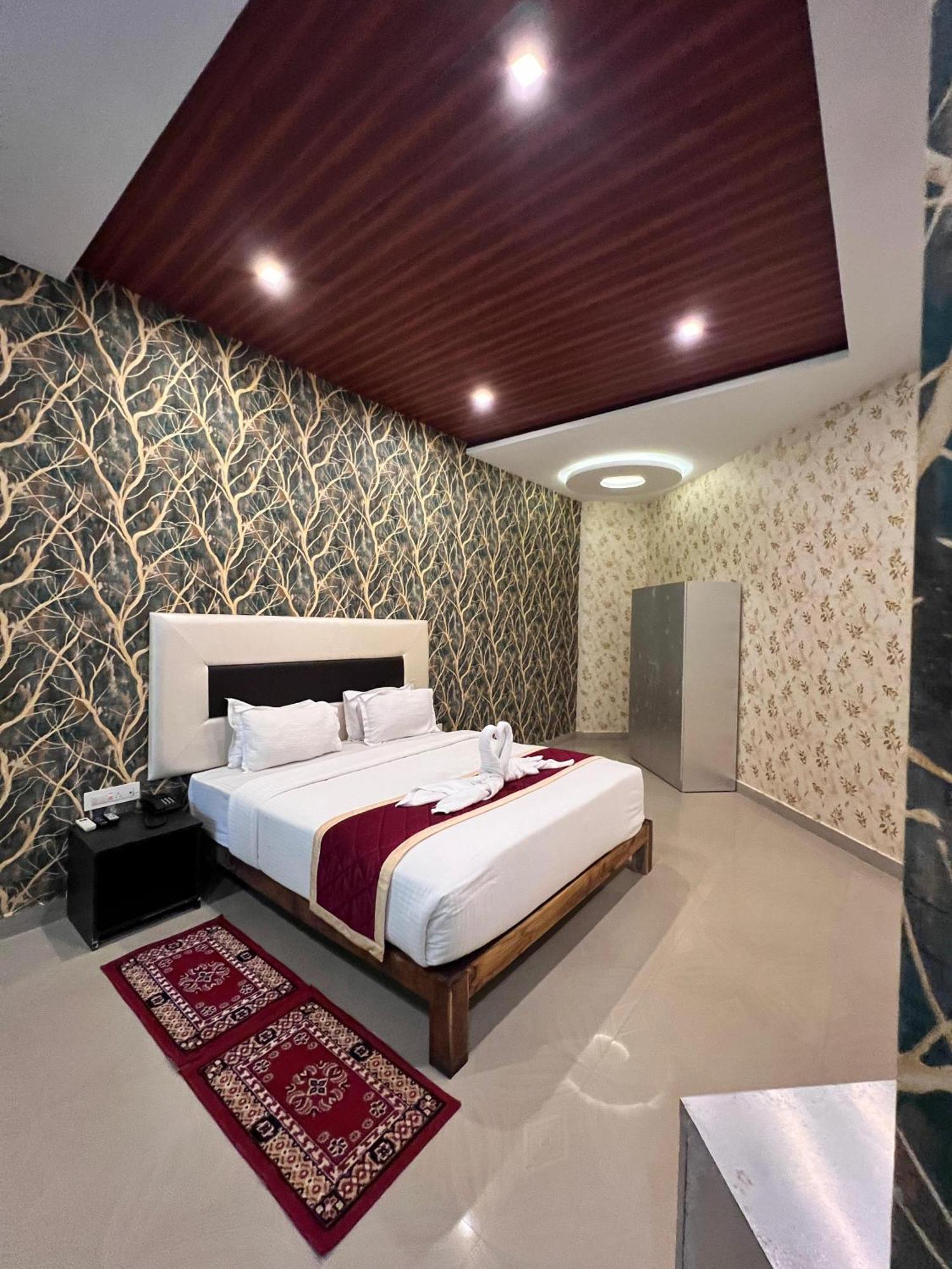 Plumeria Resort Kushālnagar Exteriér fotografie